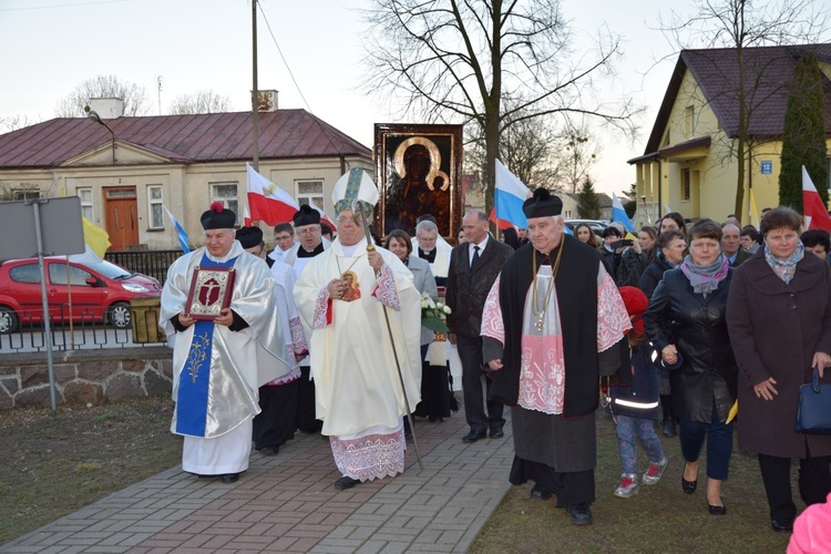 Powitanie ikony MB Częstochowskiej w Zycku