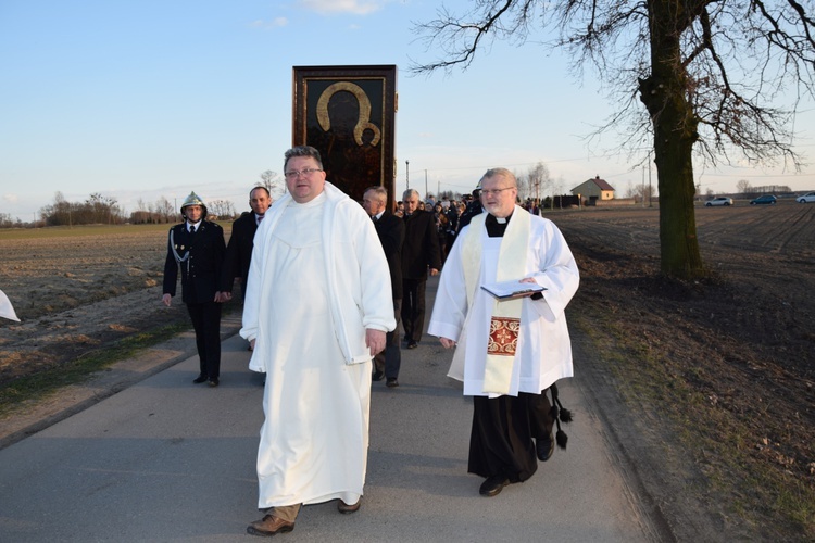 Powitanie ikony MB Częstochowskiej w Zycku