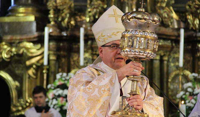 Św. Jadwiga pokazuje nam, że nie ma życia na próbę