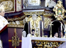 Homilię wygłosił bp Adam Bałabuch, biskup pomocniczy diecezji świdnickiej