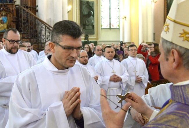 Kolejni nadzwyczajni szafarze Komunii św.