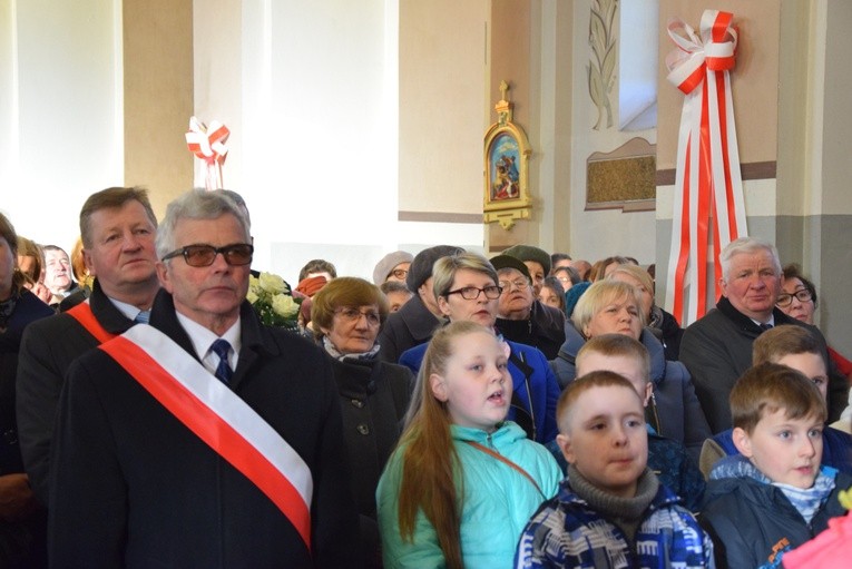 Powitanie ikony MB Częstochowskiej w Sannikach