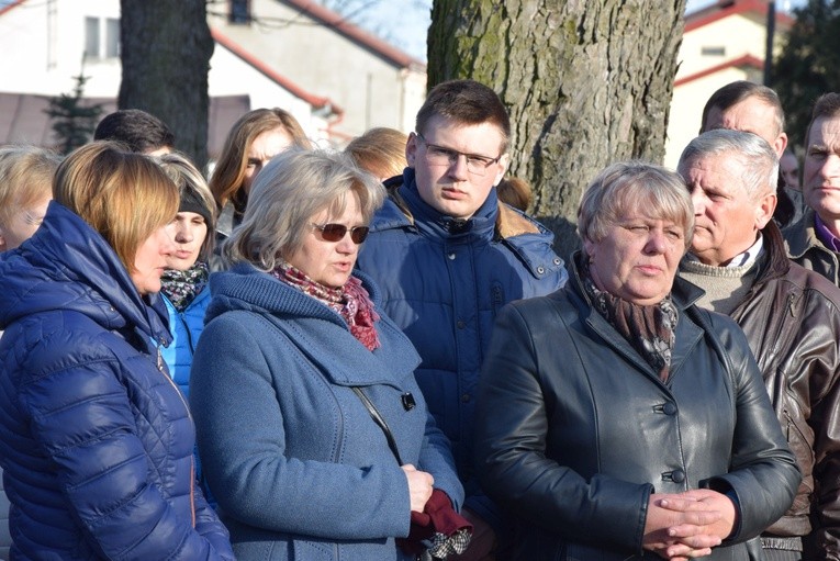 Powitanie ikony MB Częstochowskiej w Sannikach