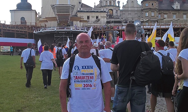 Pan Marek pięciokrotnie szedł z gdańską pielgrzymka do Częstochowy. W 2017 roku postanowił zrobić... krok dalej
