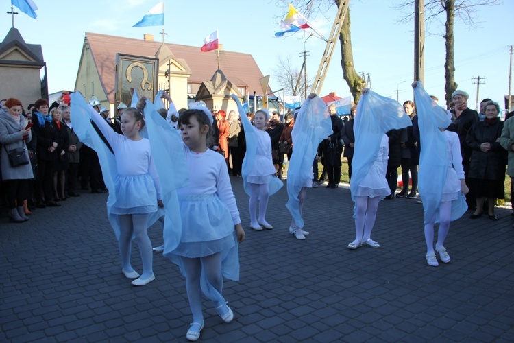 Powitanie ikony MB Częstochowskiej w Pacynie