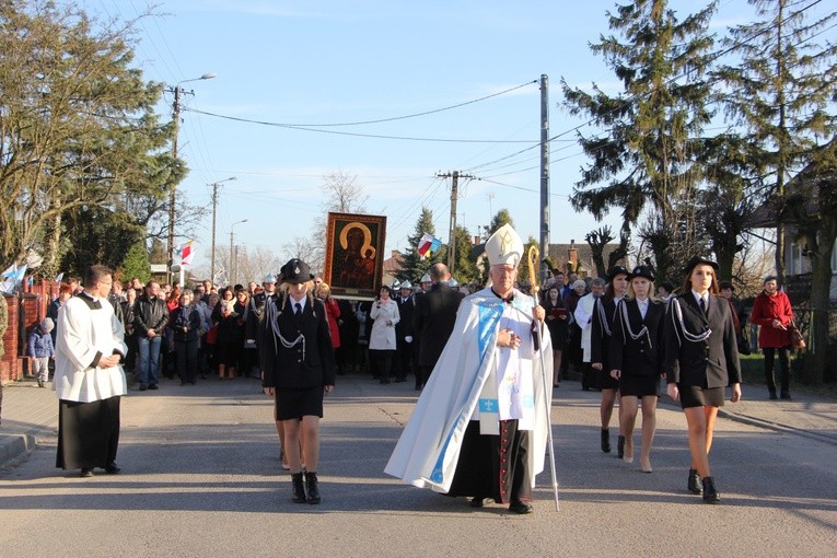 Powitanie ikony MB Częstochowskiej w Pacynie