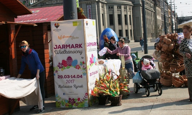 Palmy, pisanki i hospicjum