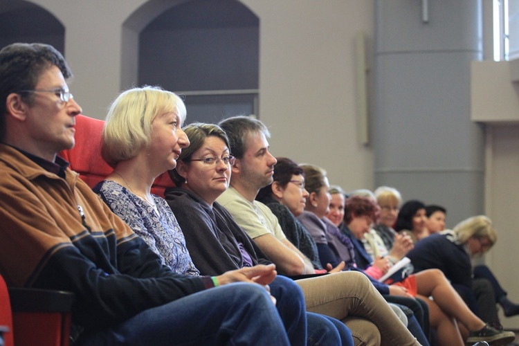 Fotowspomnienie z konferencji uwielbieniowej