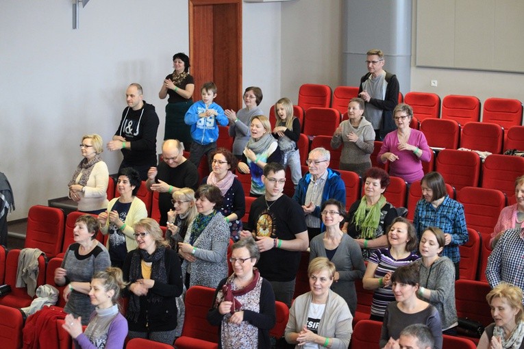Fotowspomnienie z konferencji uwielbieniowej