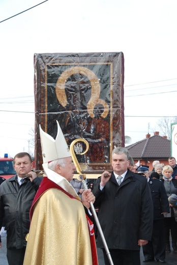 Powitanie ikony MB Częstochowskiej w Kiernozi