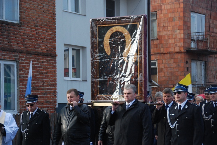 Powitanie ikony MB Częstochowskiej w Kiernozi