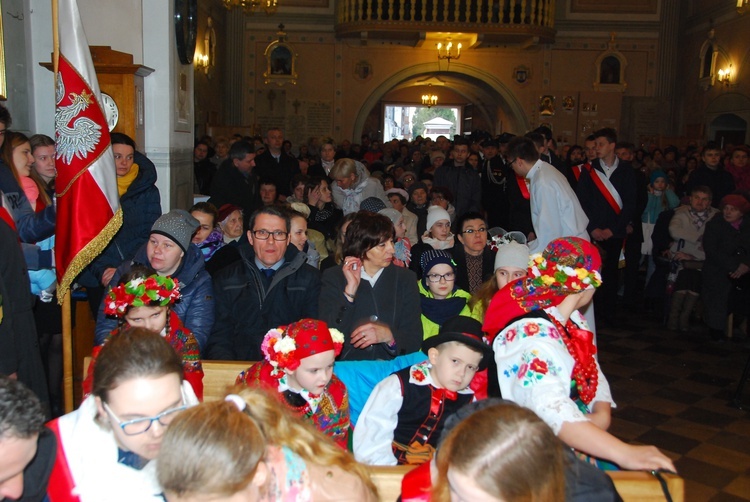 Powitanie ikony MB Częstochowskiej w Kiernozi