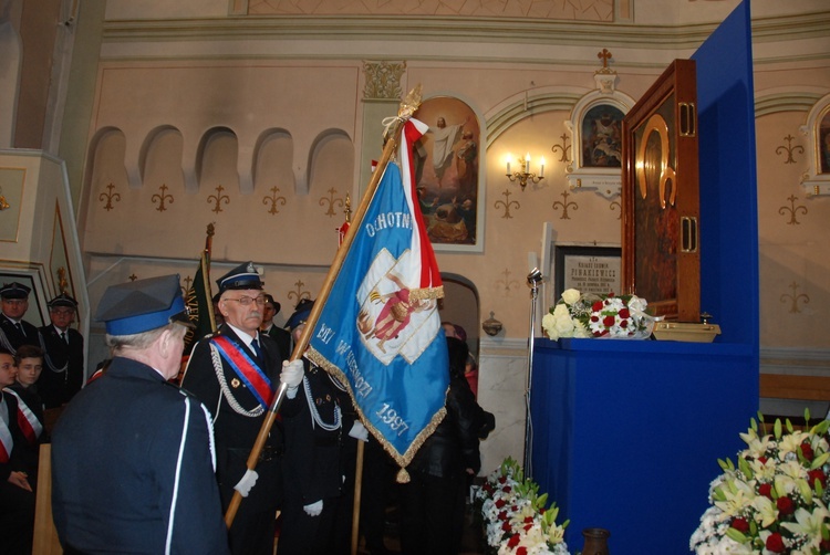 Powitanie ikony MB Częstochowskiej w Kiernozi