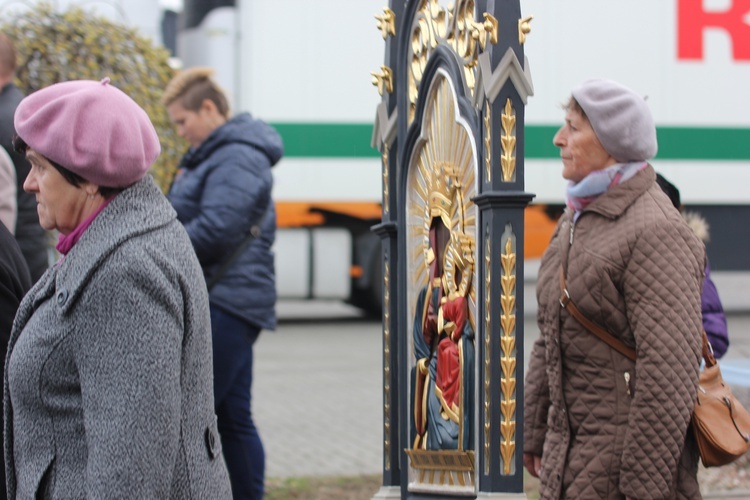 Powitanie ikony MB Częstochowskiej w Kiernozi