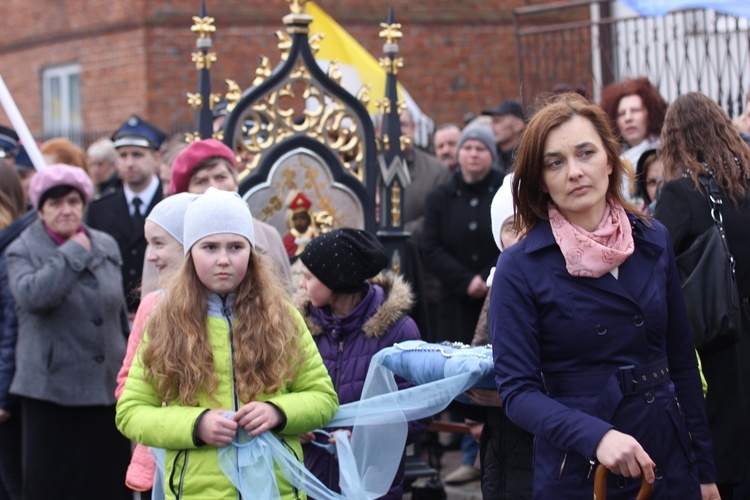 Powitanie ikony MB Częstochowskiej w Kiernozi