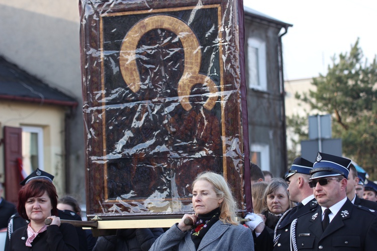 Powitanie ikony MB Częstochowskiej w Kiernozi