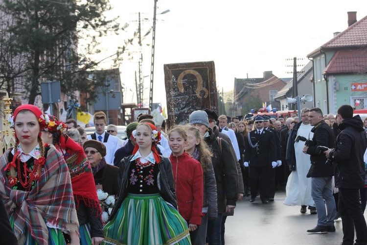 Powitanie ikony MB Częstochowskiej w Kiernozi