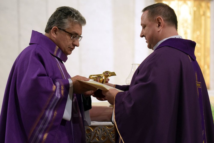 Przyjęcie relikwii franciszkańskich męczenników.