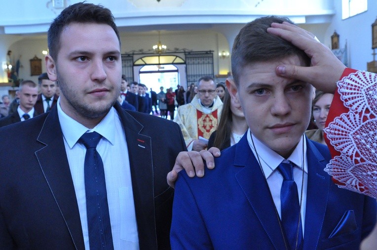 Bierzmowanie w Uściu Gorlickim