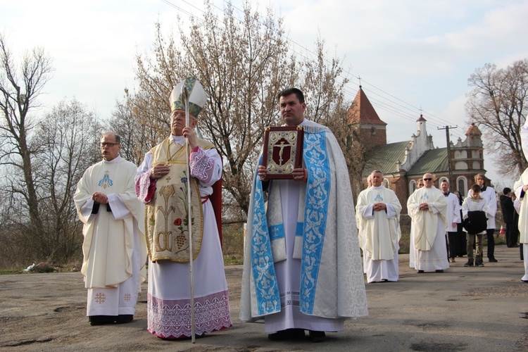 Powitanie ikony MB Częstochowskiej w Luszynie