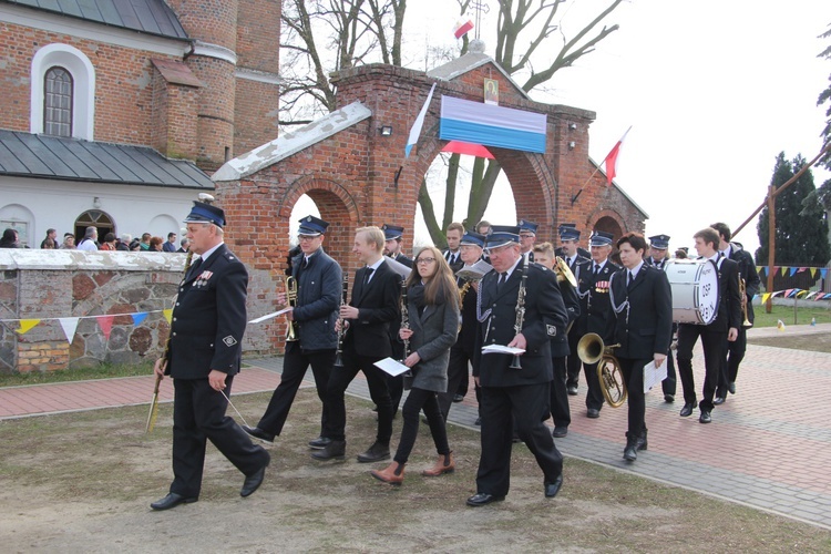 Powitanie ikony MB Częstochowskiej w Luszynie