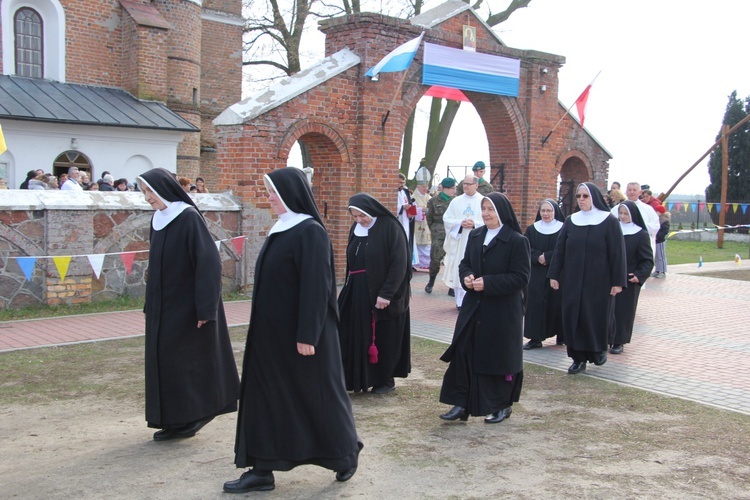 Powitanie ikony MB Częstochowskiej w Luszynie