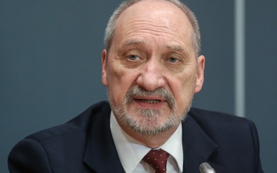 Macierewicz: Patrioty za nie więcej niż 30 mld zł