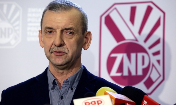 ZNP: Strajkuje 37 proc. szkół i przedszkoli