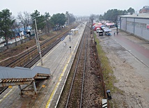 Na torach obok przystanku Stalowa Wola Centrum położył się 23-latek.