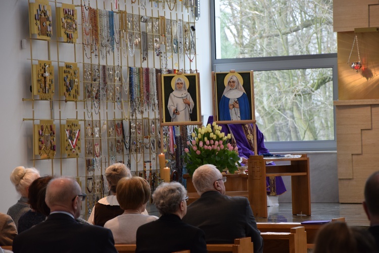 Poświęcenie ikon bł. sióstr w Szymanowie