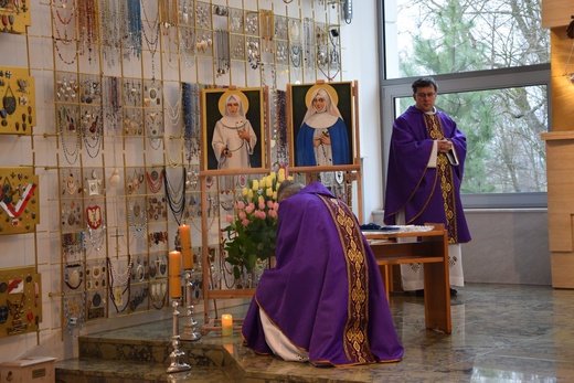 Poświęcenie ikon bł. sióstr w Szymanowie