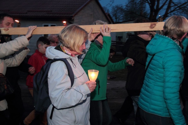 Droga Krzyżowa ulicami Szczecinka