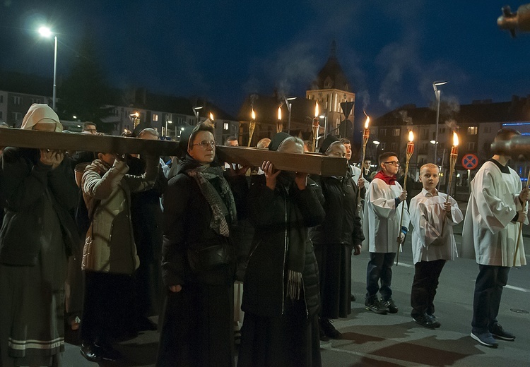 Droga krzyżowa ulicami Koszalina - cz. 2