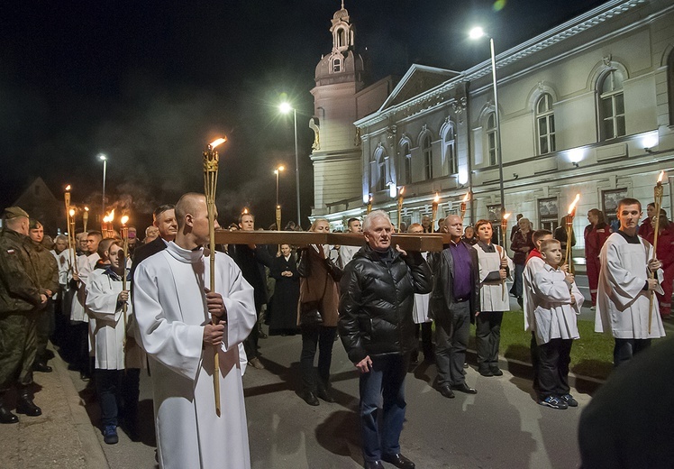 Droga krzyżowa ulicami Koszalina - cz. 2