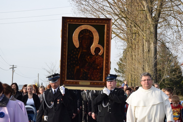 Powitanie ikony MB Częstochowskiej w Śleszynie