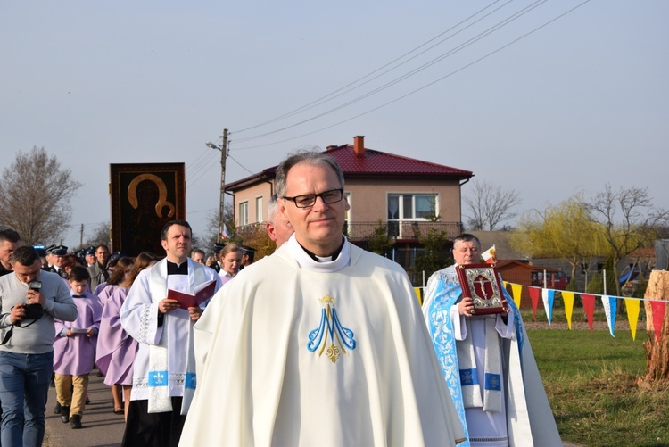 Powitanie ikony MB Częstochowskiej w Śleszynie