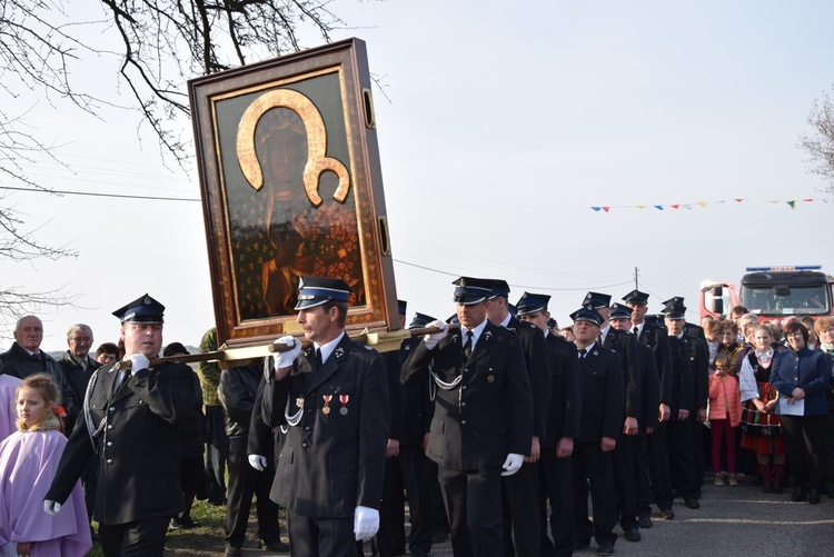 Powitanie ikony MB Częstochowskiej w Śleszynie