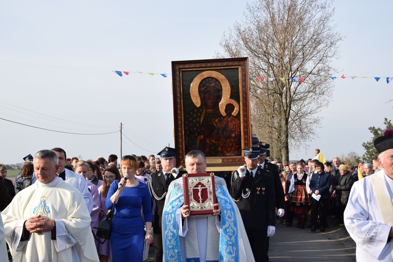 Powitanie ikony MB Częstochowskiej w Śleszynie