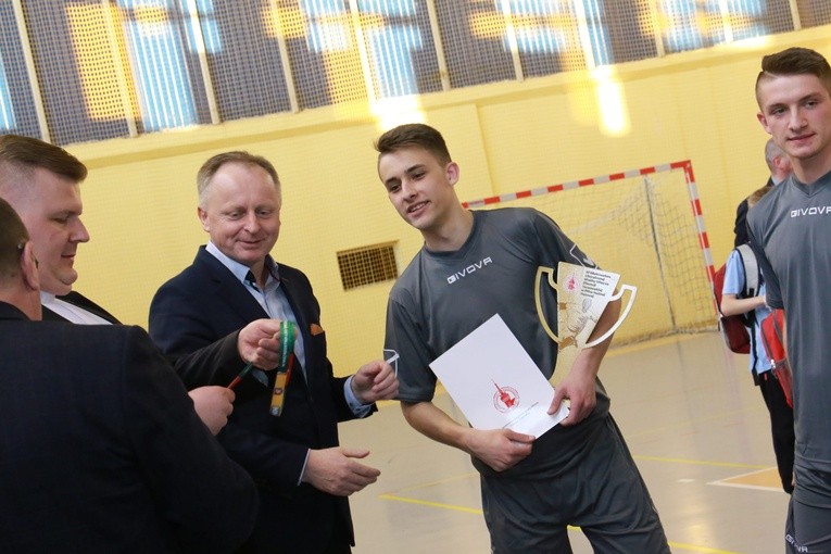 Mistrzostwa LSO w halówce