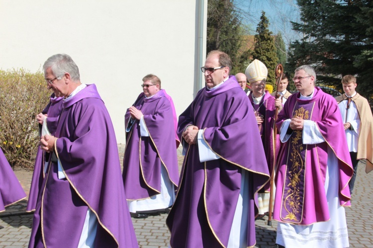 Nadzwyczajni szafarze Komunii Świętej