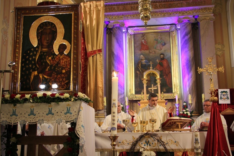 Powitanie ikony MB Częstochowskiej w Żychlinie