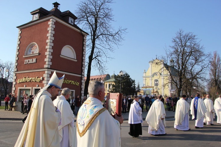 Powitanie ikony MB Częstochowskiej w Żychlinie