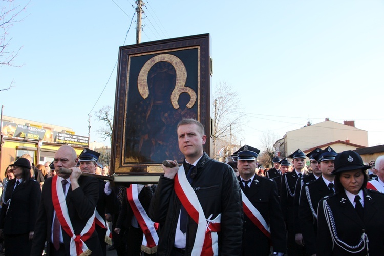 Powitanie ikony MB Częstochowskiej w Żychlinie