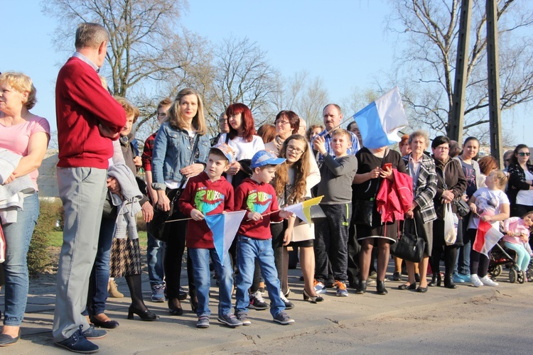 Powitanie ikony MB Częstochowskiej w Żychlinie