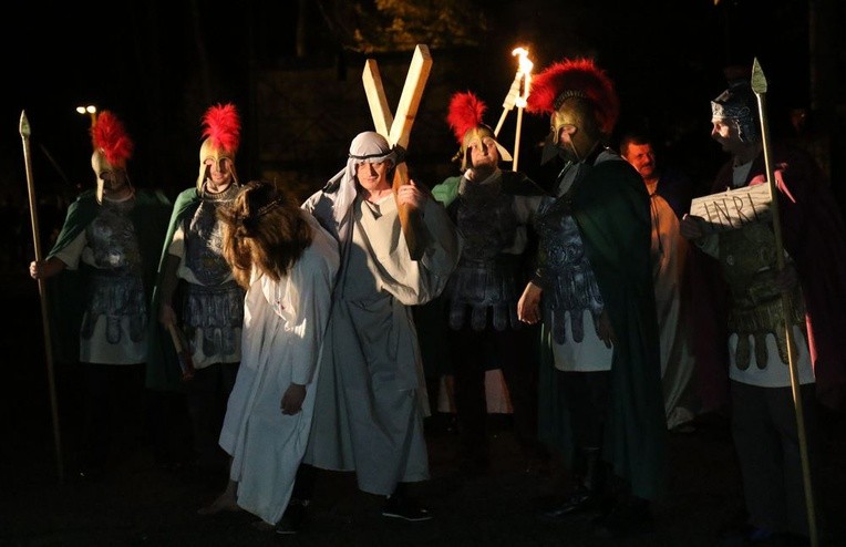 Kęszyca Leśna Misterium