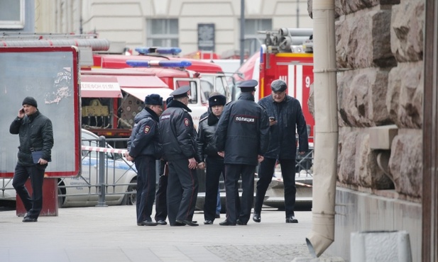Media: Na kolejnej stacji w Petersburgu znaleziono ładunek wybuchowy