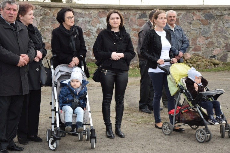 Powitanie ikony MB Częstochowskiej w Trębkach