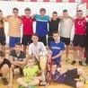 Drużyny z „Trójcy” spotykają się co tydzień w hali sportowej KUL.