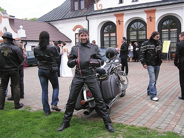 W. Dobrowolski przekonuje, że hobby może służyć również pomaganiu innym.