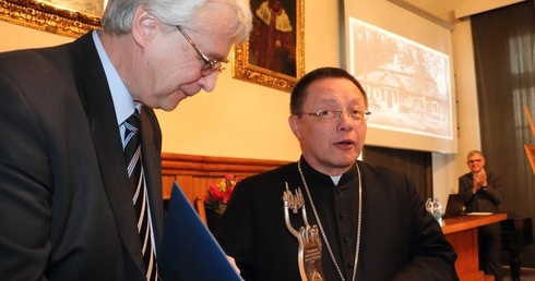 Jubileuszowa nagroda dla biskupa Rysia